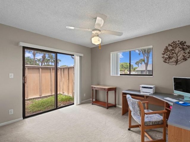 9 Danby Place, Boynton Beach, FL 33426
