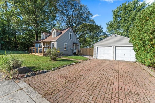 1121 Lexington Avenue, Fairborn, OH 45324