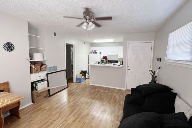 104 E South Street, Clarksville, TX 75426