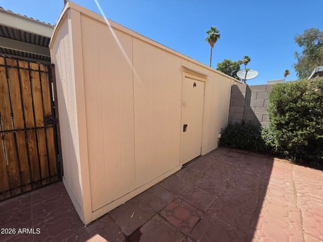 5719 N 44th Lane, Glendale, AZ 85301
