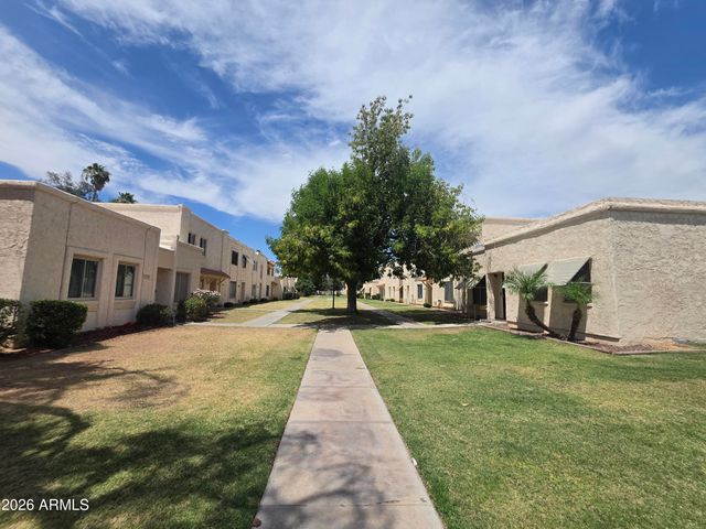 5719 N 44th Lane, Glendale, AZ 85301