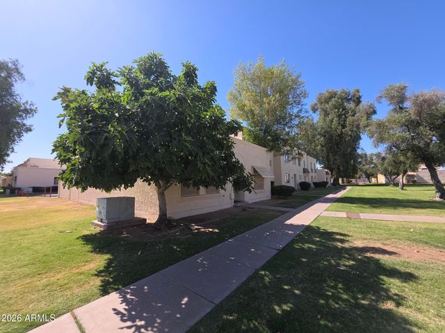 5719 N 44th Lane, Glendale, AZ 85301