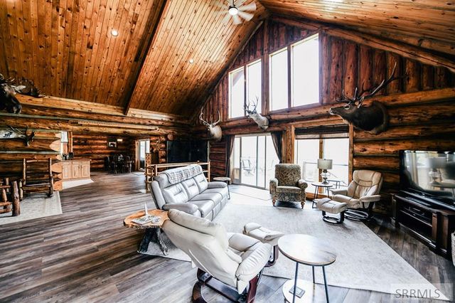 59 Savage Ranch Road, Salmon, ID 83467