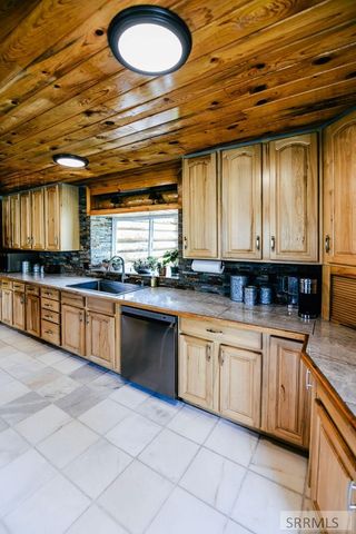 59 Savage Ranch Road, Salmon, ID 83467