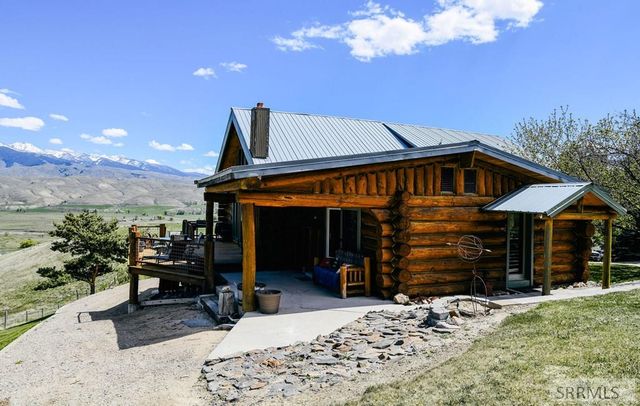 59 Savage Ranch Road, Salmon, ID 83467