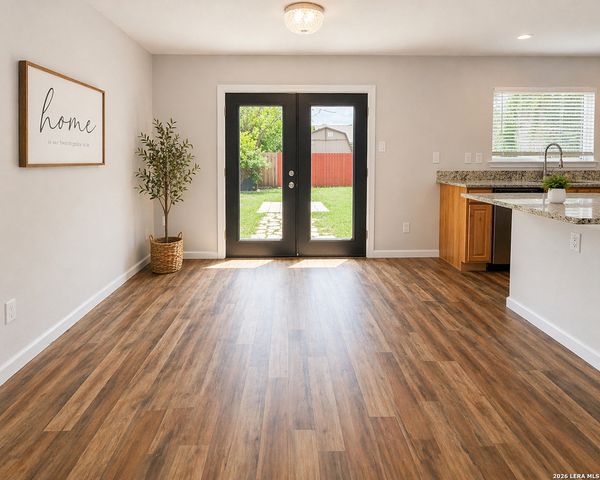 11418 FORT WYNE DR, San Antonio, TX 78245