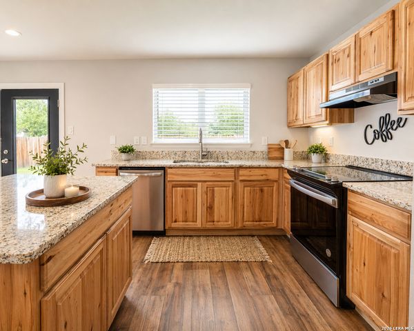 11418 FORT WYNE DR, San Antonio, TX 78245