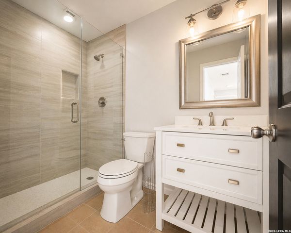 11418 FORT WYNE DR, San Antonio, TX 78245