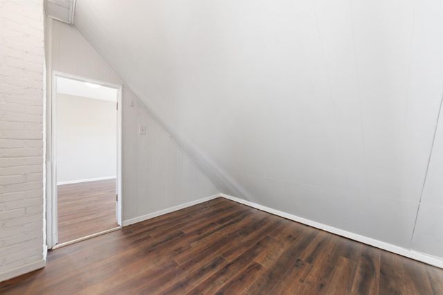 8782 210th Street W, Lakeville, MN 55044