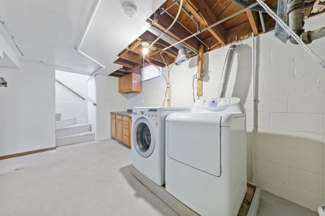 8782 210th Street W, Lakeville, MN 55044