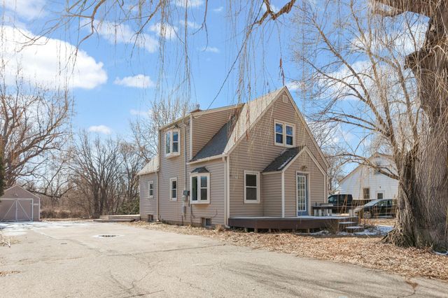 8782 210th Street W, Lakeville, MN 55044