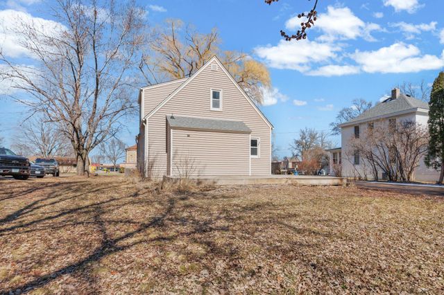 8782 210th Street W, Lakeville, MN 55044