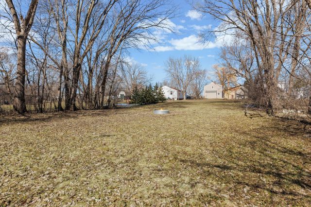 8782 210th Street W, Lakeville, MN 55044