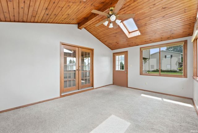 10501 Stellhorn Road, Fort Wayne, IN 46815