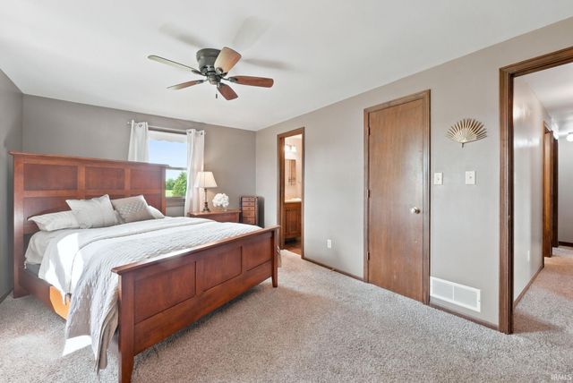 10501 Stellhorn Road, Fort Wayne, IN 46815