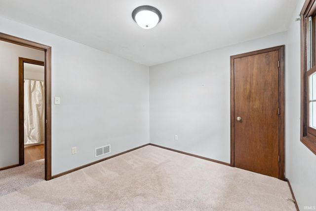10501 Stellhorn Road, Fort Wayne, IN 46815