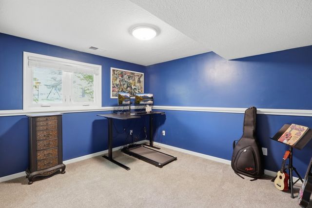 4440 Urbandale Court N, Plymouth, MN 55446