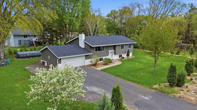 4440 Urbandale Court N, Plymouth, MN 55446