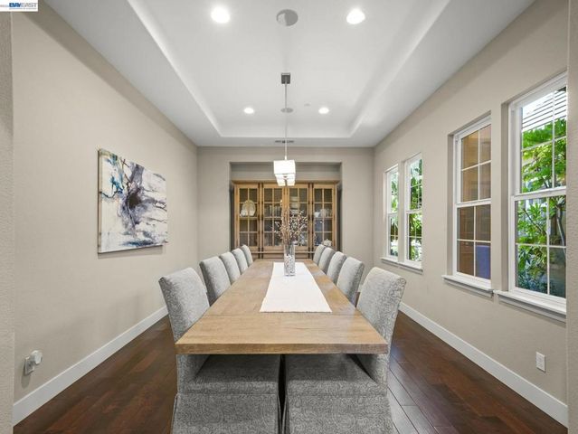 65 Stonebrae Rd, Hayward, CA 94542