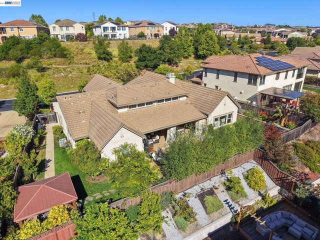 65 Stonebrae Rd, Hayward, CA 94542