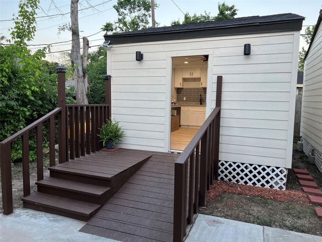 7125 Conley Street, Houston, TX 77021