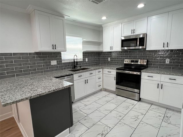 7125 Conley Street, Houston, TX 77021