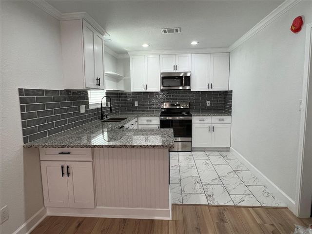 7125 Conley Street, Houston, TX 77021