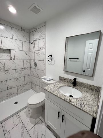 7125 Conley Street, Houston, TX 77021