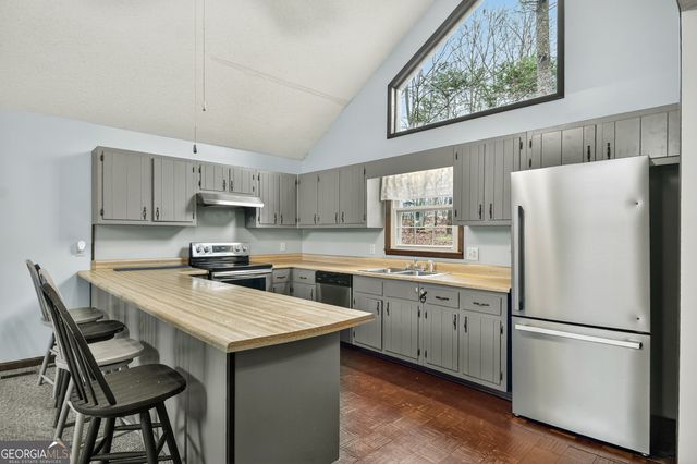 95 N Crestview Drive, Ellijay, GA 30540