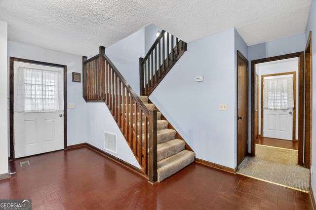 95 N Crestview Drive, Ellijay, GA 30540