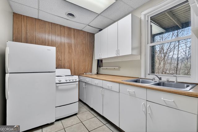 95 N Crestview Drive, Ellijay, GA 30540