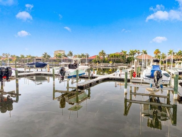 1110 3RD STREET E, Palmetto, FL 34221