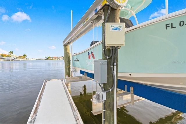 1110 3RD STREET E, Palmetto, FL 34221
