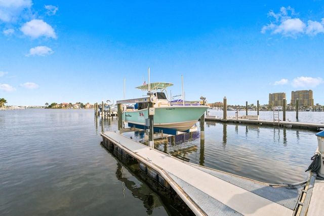1110 3RD STREET E, Palmetto, FL 34221