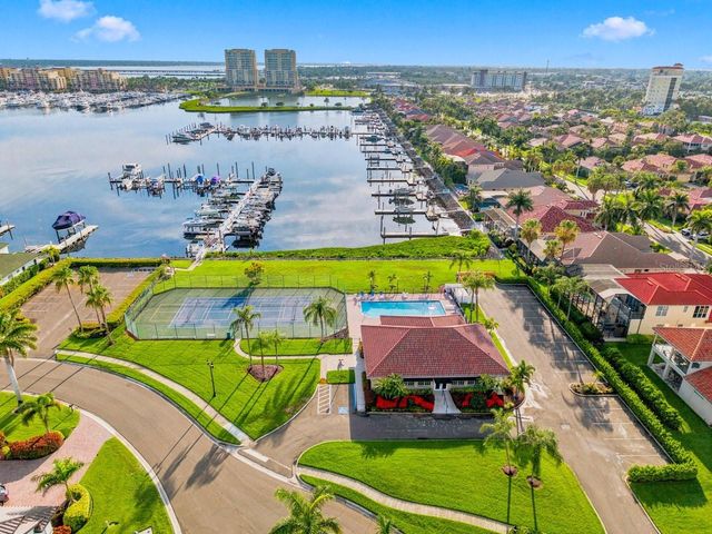 1110 3RD STREET E, Palmetto, FL 34221