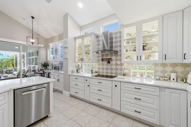 1110 3RD STREET E, Palmetto, FL 34221