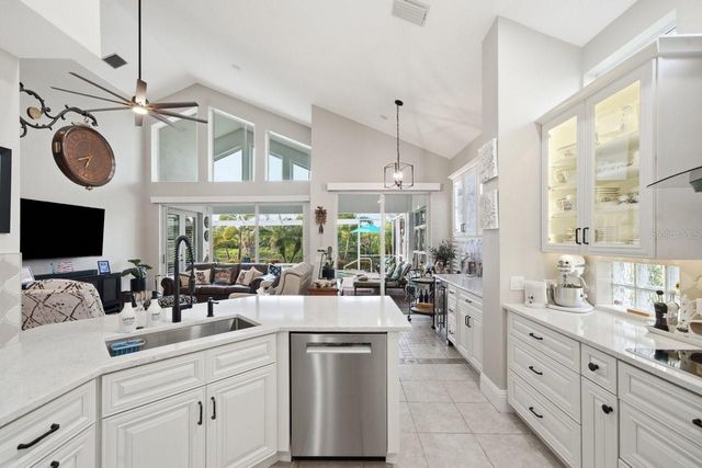 1110 3RD STREET E, Palmetto, FL 34221