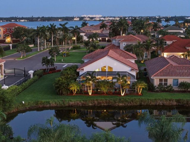 1110 3RD STREET E, Palmetto, FL 34221