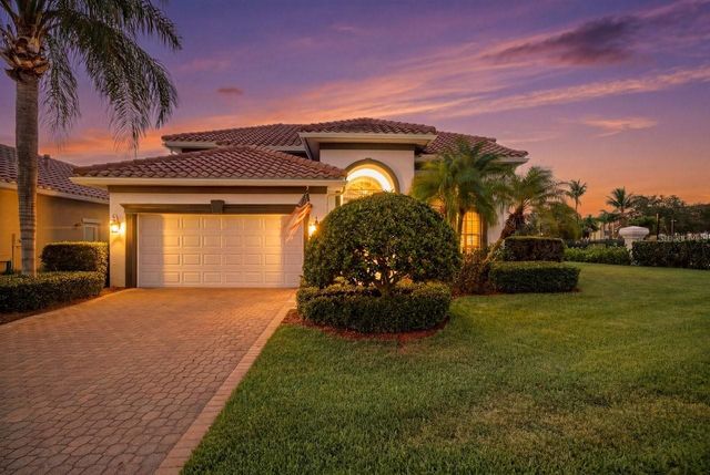 1110 3RD STREET E, Palmetto, FL 34221