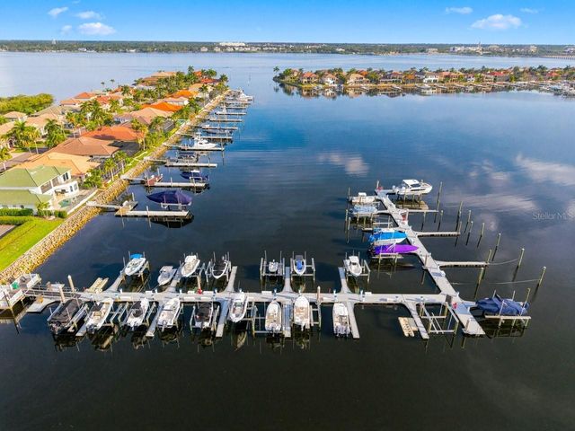 1110 3RD STREET E, Palmetto, FL 34221