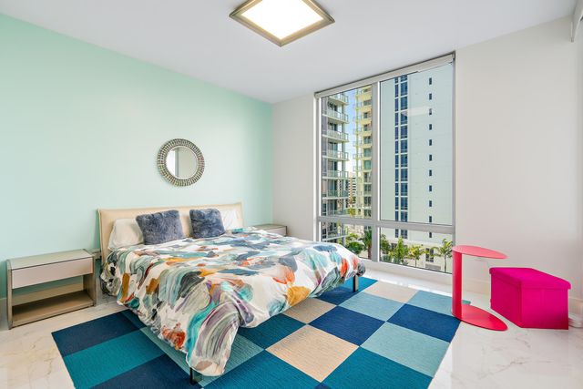1 Water Club Way 704, North Palm Beach, FL 33408