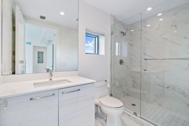 1 Water Club Way 704, North Palm Beach, FL 33408