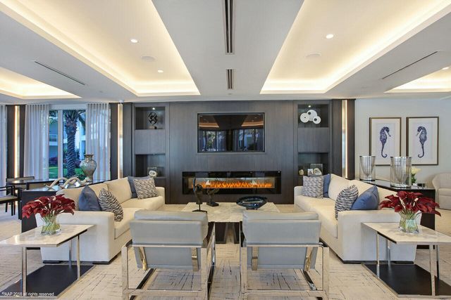1 Water Club Way 704, North Palm Beach, FL 33408