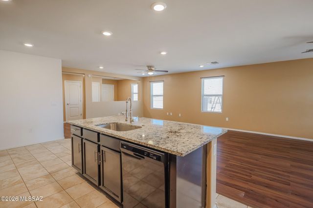 17169 S Emerald Vista Drive, Vail, AZ 85641
