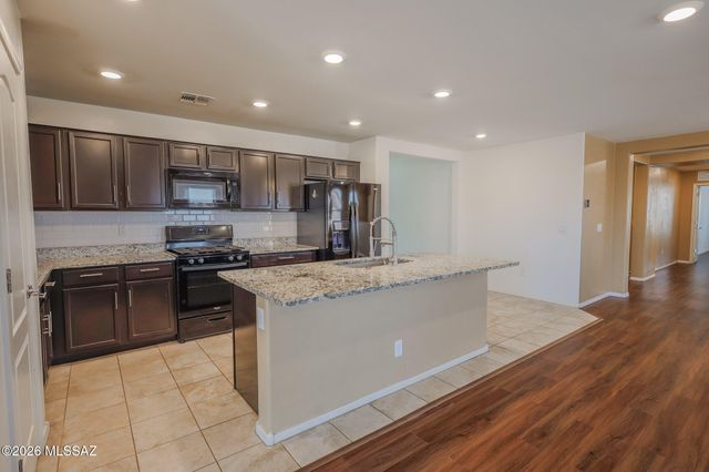 17169 S Emerald Vista Drive, Vail, AZ 85641