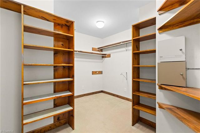 212 Knollcrest Drive, Pinnacle, NC 27043