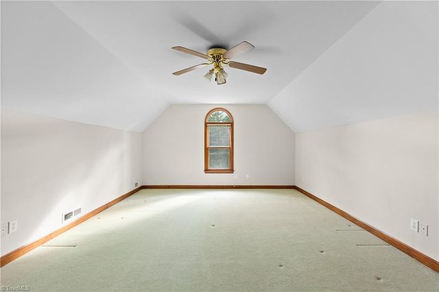 212 Knollcrest Drive, Pinnacle, NC 27043