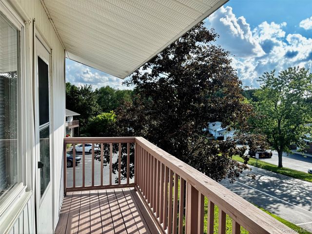 321 Titusville Road F102, Poughkeepsie, NY 12603