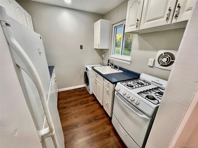 321 Titusville Road F102, Poughkeepsie, NY 12603