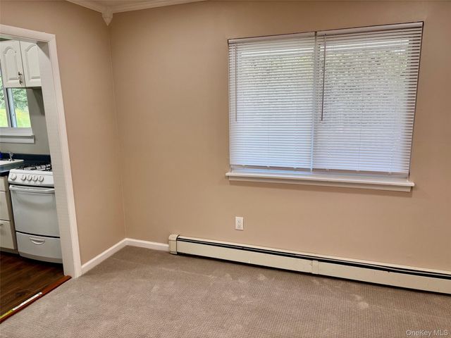 321 Titusville Road F102, Poughkeepsie, NY 12603